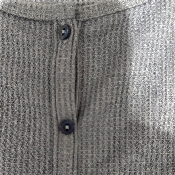 Gray Button-Up Ribbed T-Shirt - Picture 5 of 8